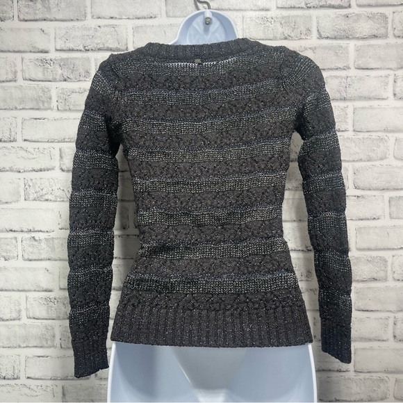Guess Wool Blend Metallic Thread V-Neck Sweater Extra Small - Picture 2 of 6